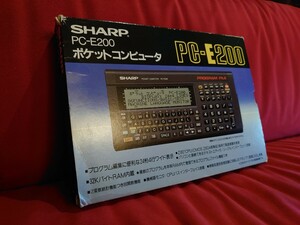 【SHARP】PC-E200 ポケコン ポケットコンピュータ シャープ 電卓 関数電卓 POCKET COMPUTER PROGRAMMABLE CALCULATOR