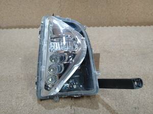 【ジャンク品】トヨタ プリウス ZVW50 ZVW51 ZVW55 50系 前期 右フォグランプ LED KOITO コイト 47-83 81210-47030【R6-1610B-K】