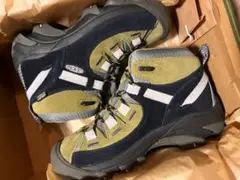 新品未使用品　アトリエブルーボトル×KEEN 登山靴　26cm (サイズ大きめ）