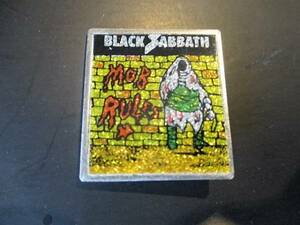 BLACK SABBATH メタルピンバッジ デッドストック ヴィンテージ mod rules 黄ラメ / motorhead iron maiden metallica