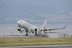 D【航空機写真】Ｌ版４枚　JALEXPRESS　B737-800　関西空港