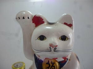 レトロ　土人形　壁掛け招き猫　（タオル掛け）磁器製