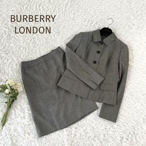 美品☆BURBERRY LONDON☆バーバリーロンドン　ジャケットスカートセットアップ ラメグレー　サイズ３８