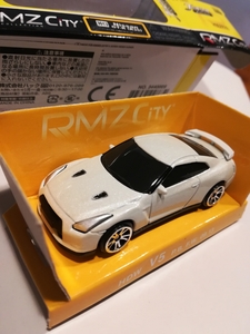 NISSAN ニッサン GT-R (R35) ミニカー♪