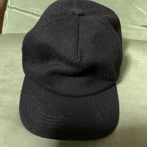 ユニクロフリーサイズキャップ帽子黒刺繍