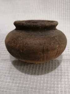 ハンネラ小壺　17世紀　タイ　東南アジア 半寧羅　線刻　小壷　土器　薬壺　茶壺　茶入れ　58NB03L1