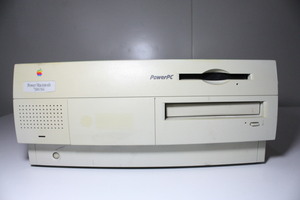F701【中古】Power Macintosh 7300/166 通電NG!　ジャンク