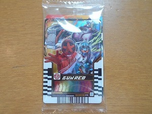 仮面ライダーガッチャード　映画　前売り特典　ライドケミートレカ　ブンブンジャー