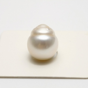 南洋白蝶真珠パールルース　14×12mm　ホワイトカラー