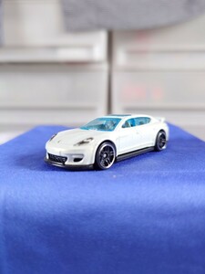 Hot Wheels ホットウィール ミニカー Porsche Panamera ポルシェ パナメーラ ホワイト