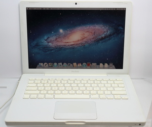 Apple MacBook A1181/Core2Duo 2.4GHz/Early2008/2GBメモリ/HDD160GB/13.3TFT/US(英数)キーボード/WiFi Bluetooth/OS X 10.7 Lion #0222