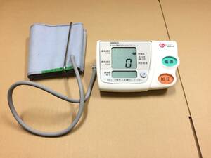 OMRON　オムロン　インテリセンス　デジタル自動血圧計　HEM-757