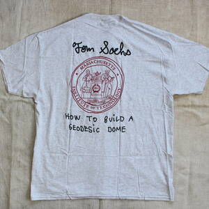 レア 入手困難 Tom Sachs トムサックス Tシャツ M.L. 現代アート フルーツボディ 日本未発売 バックミンスターフラー 宇宙 バウハウス 新品