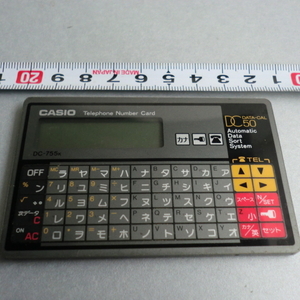 中古 レトロ計算機 CASIO テレフォンナンバーカード DATA-CAL DC50 DC-755K BK MADE IN JAPAN データ電卓