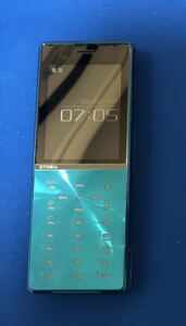 NTTドコモ FOMA D705iμ アイスブルー　モックアップ　デザイン携帯　ストレート携帯