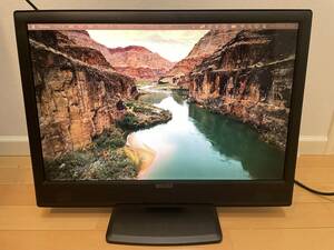 22型ワイド地デジ液晶ディスプレイ LCD-DTV221XBR　中古　光沢ワイド画面で地デジ視聴！あらゆる映像をこの1台に集約できる！