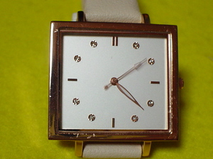 ANBROSE　腕時計　角型　ホワイト