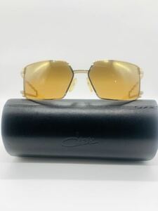 Cazal vintage Sunglasses mod:982 サイズ　60口17 125 中古品です