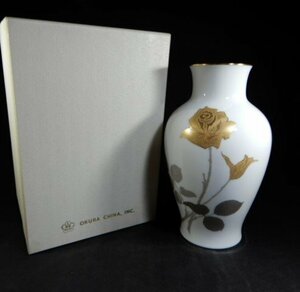 大倉陶園　OKURA　オークラ　金蝕　バラ図　花瓶　金縁　高さ約28cm　金彩　箱付き　花入　花器　壺　I-2100