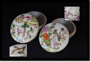 中国美術　蓋物　１対　菓子器　色絵　古玩　花鳥図　昆虫　煎茶道具　茶室
