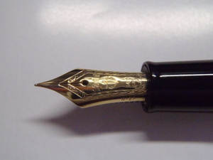 セーラー　万年筆　プロフィットスタンド　金色　14Ｋ　EF 極細　未使用