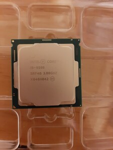IntelインテルのCPU Core i5-9500です