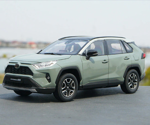 トヨタ新型RAV4 ミニチュアモデルダイキャスト1PCE 1/18スケール 2019 合金製 コレクション用 ギフト用 玩具 ミラノカーキ