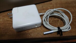 Apple Macbook pro ACアダプター magsafe 85W A1343
