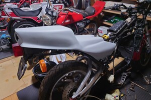 RZ250 RZ350 4L3 4L0 シングルシート　　サフ　ベースに