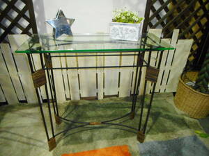 店舗什器　ガラス天板テーブル　飾りテーブル　サイドテーブル　ディスプレイ　アイアン　中古品