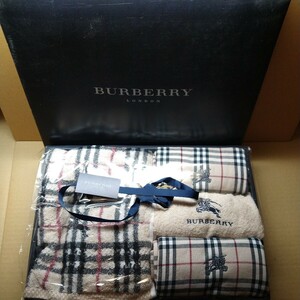 説明必読　バーバリー BURBERRY バスタオル フェイスタオル 4枚セット　西川産業 Burberry 箱入り　経年品