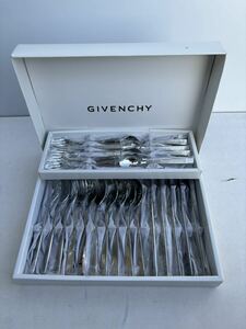 ◆新品◆GIVENCHY/ジバンシー　スプーン&フォーク　セット◆