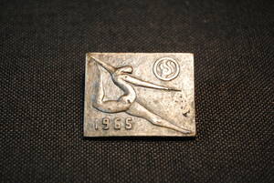 1965年　20回国民体育大会記念章　