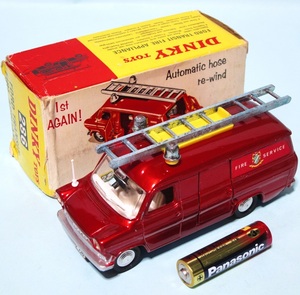DINKY ディンキー 286 フォード トランジットバン 消防車 レッドM 赤メタ 紙箱付き 梯子着脱 ホース収納 FORD TRANSIT VAN FIRE APPLIANCE
