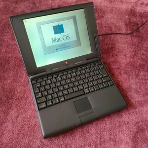 Apple PowerBook 190cs / M3047/33MHz 40MB 512MB MacOS8.0(英語) [詳細未確認] 起動OK /Old Mac /ACアダプター付属