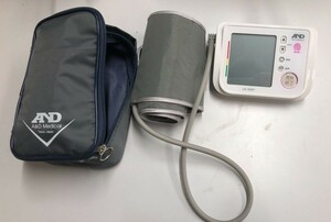 A004→A&D 上腕式血圧計 UA-1030T