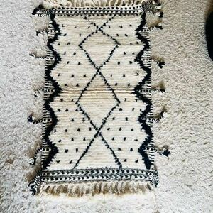 モロッコベニワレン　手織りベニワレン(ベニアワレン) 約112×64cm ドット
