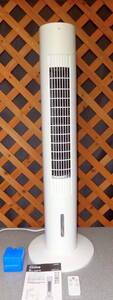 ＜2022年製/美品＞スリムタワー型 冷風扇 SKJ-AE07R タッチパネル リモコン 首振り タイマー