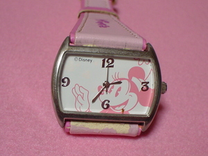 珍品　デザイン　ＤＩＳＮＥＹ　ミニーマウス　女性用腕時計　角型　ピンク