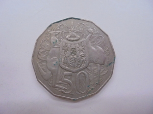 【外国銭】オーストラリア 50セント 白銅貨 1980年 紋章 カンガルー エミュー 古銭 硬貨 コイン ②