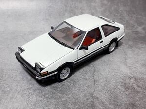 オートアート 1/18　トヨタ スプリンター トレノ (AE86) ハチロクAUTOart MILLENNIUM TOYOTA SPRINTER TRUENO GT APEX White 白　78791