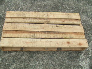 木製 ,パレット, 全長５５cm、全幅４５cm、高さ１１cm、、美品