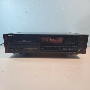 SONY ソニーCDP-557ESD CDプレーヤーCDデッキ通電確認ジャンク品 管理番号2404293