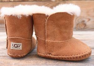 新品☆送料無料 UGG ムートンブーツ ベビー用 CADEN1005198 XSサイズ10cm 値下げ交渉OK！！！