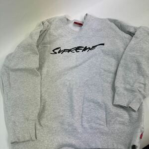 supremeシュプリーム フューチュラ　futura LOGO 中古　薄いシミあり　送料込　Lサイズ　本物