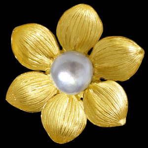 A5830【Flower】美しい大粒南洋真珠１６．７mm 最高級18金無垢ビックブローチ・ペンダントトップ