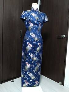 チャイナドレス　　紺花柄　シルク　サイズ