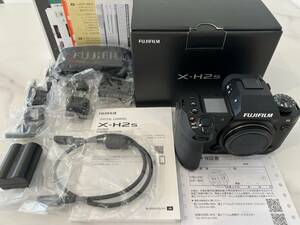 超美品!USED☆Fuji X-H2S☆付属品完備!格安スタート!23年5月2日購入!使用感、傷も無く大変綺麗な状態!APS-Cミラーレス機☆