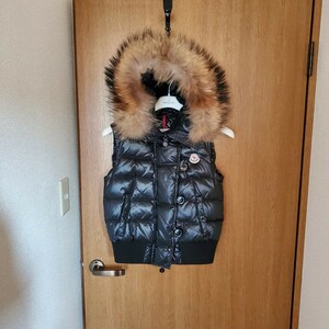 モンクレール【ファー】TARN ダウンベスト サイズ00 レディース ブラック ジャパンタグ MONCLER 