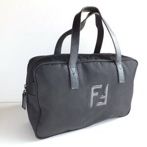 FENDI　フェンディ　FFロゴ　ナイロン×レザー　ハンドバッグ　黒　ブラック　ボストンバッグ　MADE IN ITALY　角型鞄